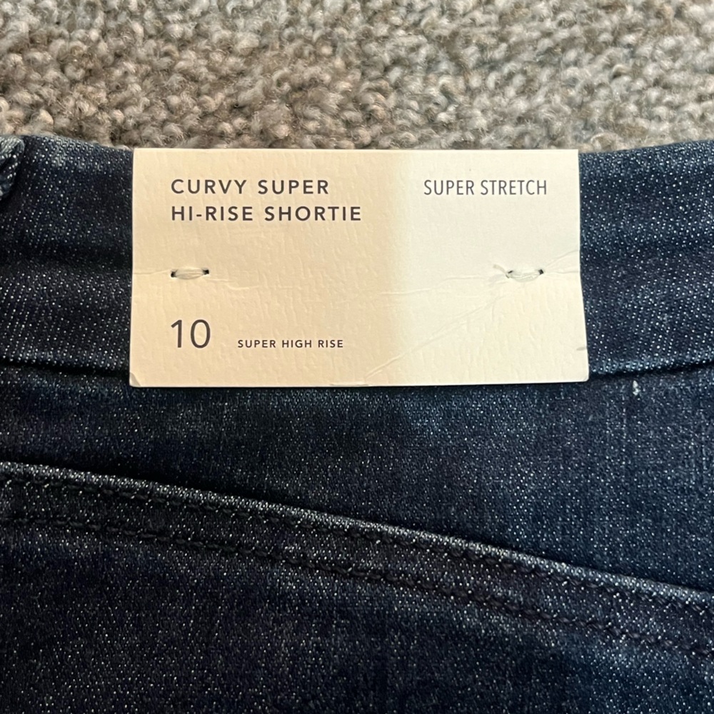American Eagle Curvy Super Hi-Rise Shortie NWT - Picture 3 of 4